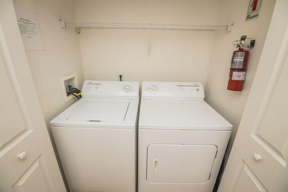 Фото Angelo & Linda's Fiesta Key Townhome