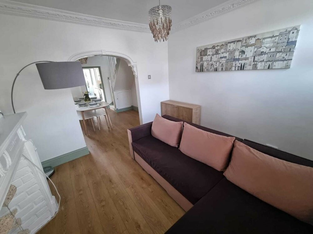 Фото Stylishly Designed House Dartford