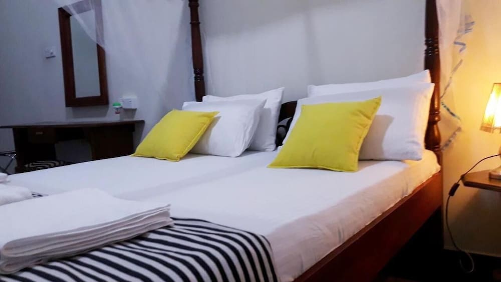 Фото The Max Villa