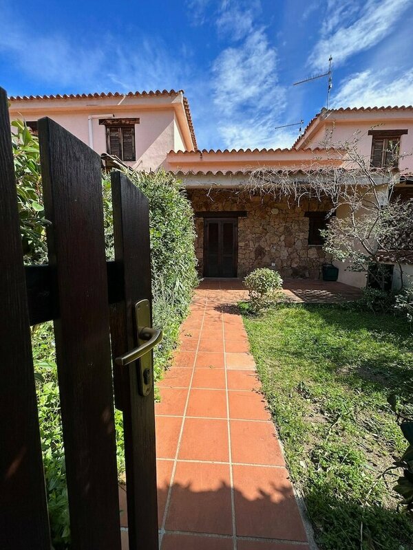 Апартаменты San Teodoro 7 Sleeps Asfodeli Holiday Apartment