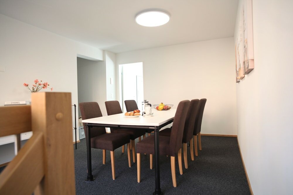 Фото Nest - Elsastrasse