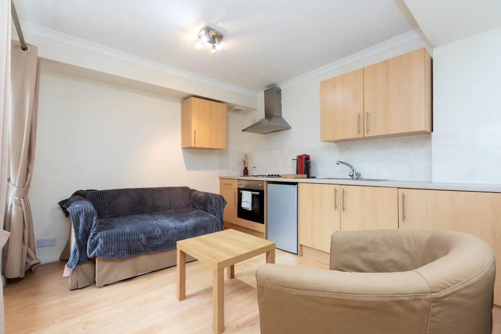 Фото Central Studio Apartment in Chelsea