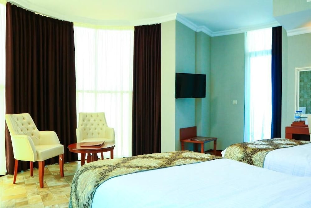 Фото Era Palace Kvariati