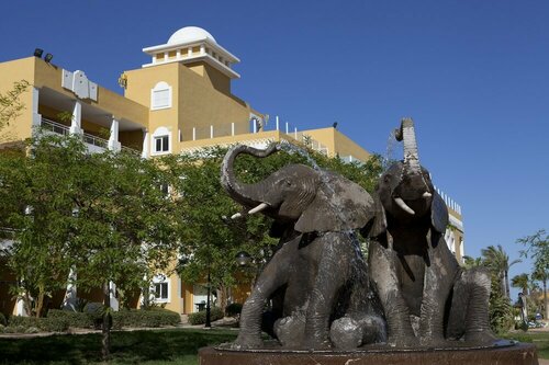 Внешний вид отеля Zimbali Playa в Вере, фото 2
