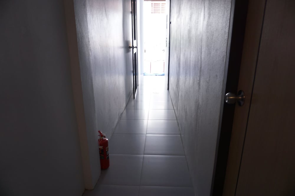 Фото Minimal House Patong - Adults Only