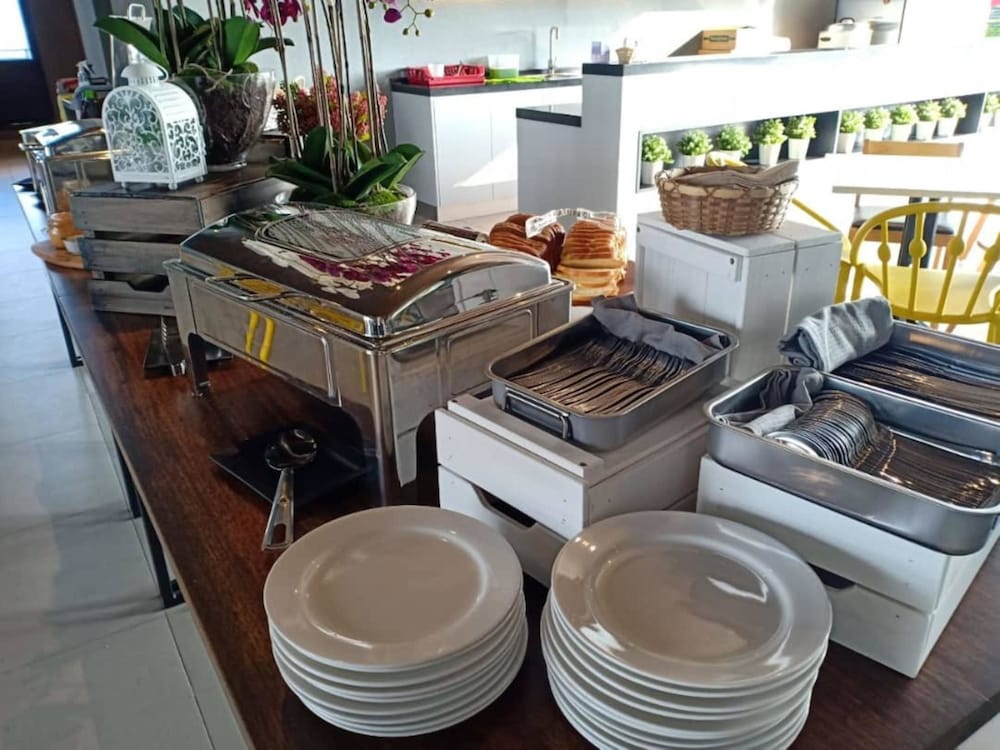 Фото Expressionz Professional Suites Wodages