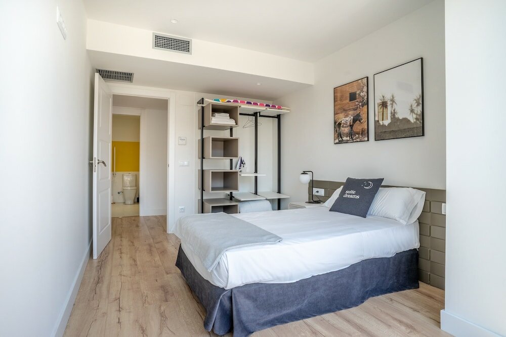 Фото Limehome Haro Calle de la Vega