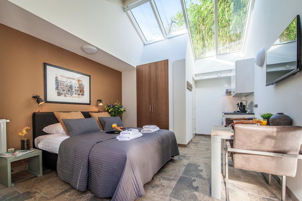 Фото Allure Garden Apartments