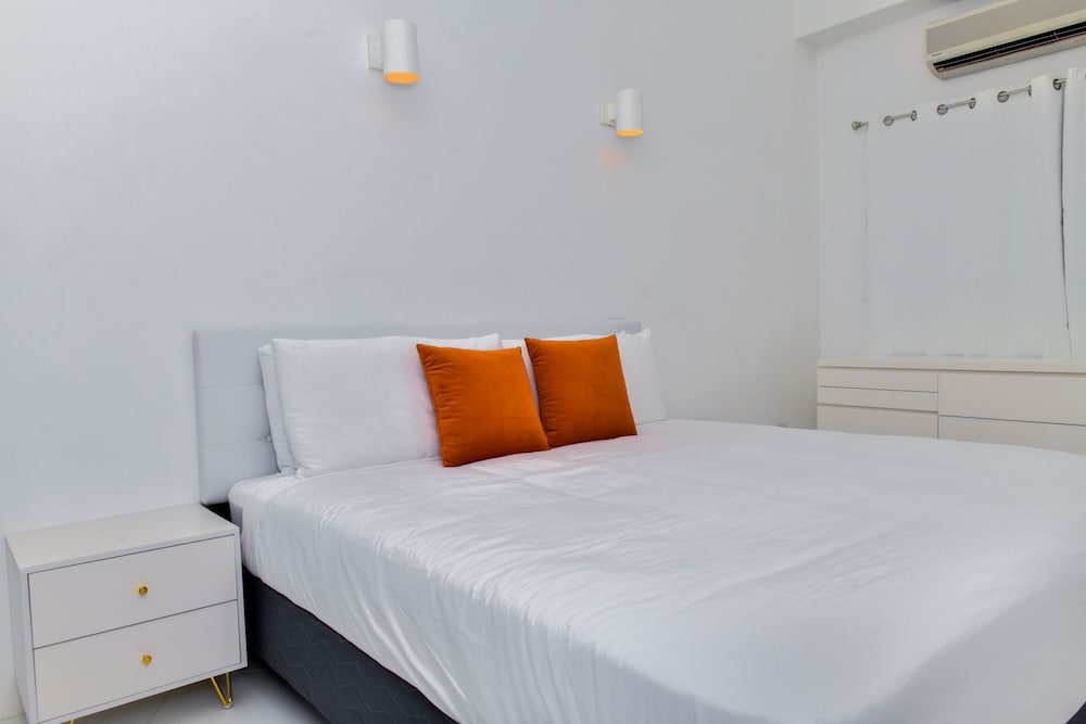 Фото Ocean Front 7-bedroom 7-bath Sunset Views Malmok!