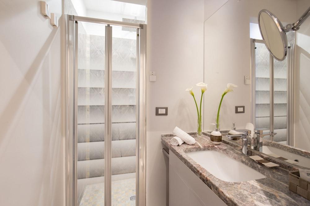 Фото Appartamento Largo Argentina - Daplace Apartments