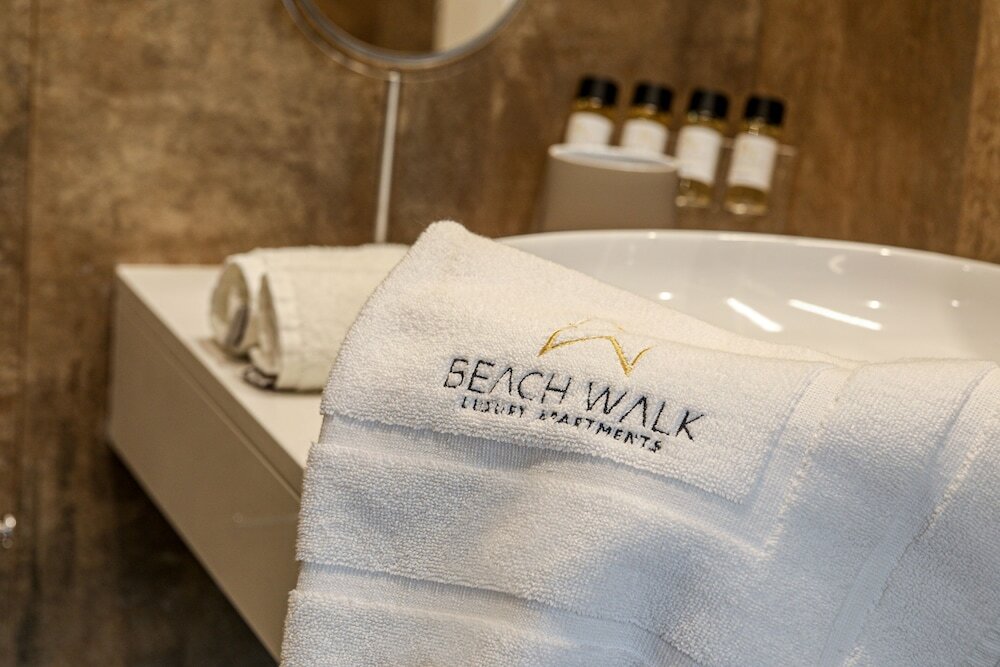Фото Beach Walk Luxury Suites