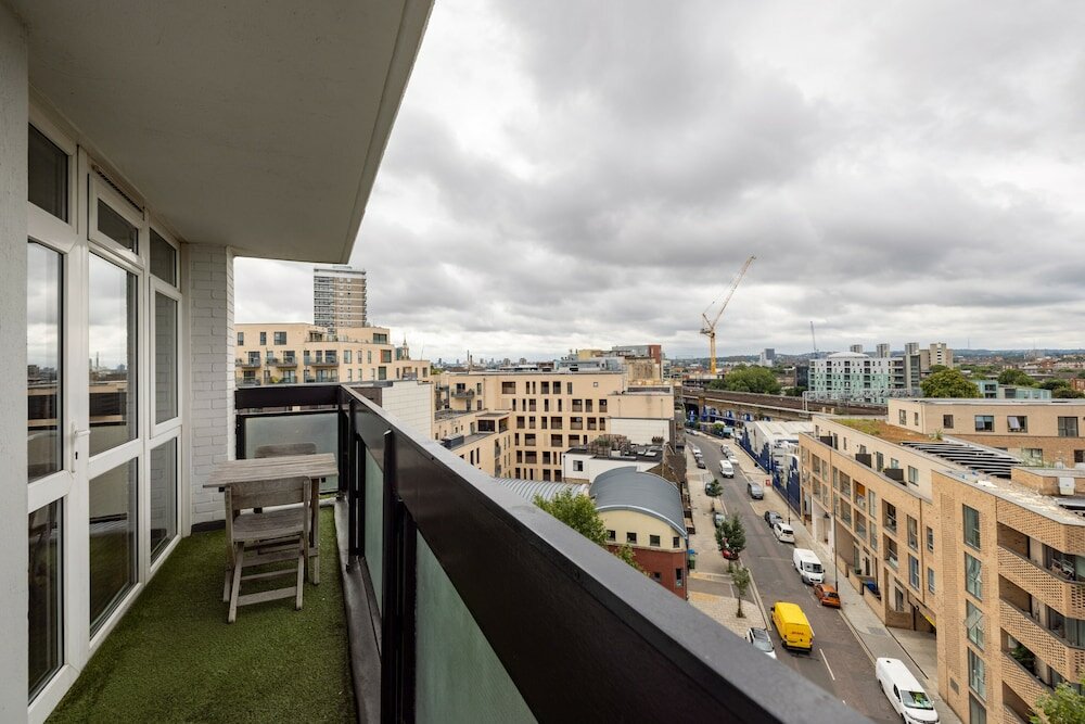 Фото The Bermondsey Collection