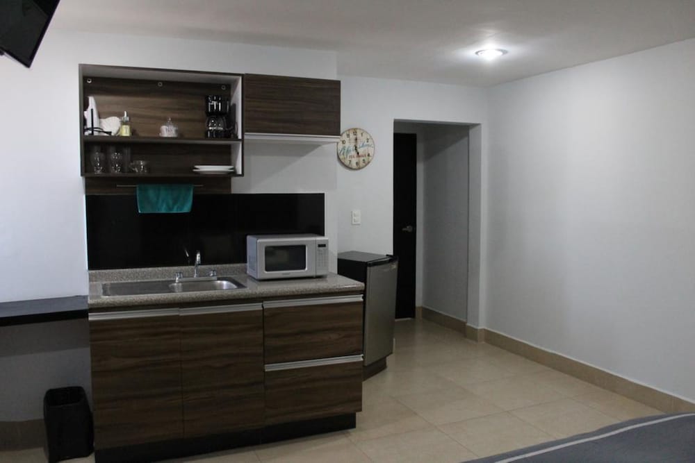 Фото Capital O Lowe Suites