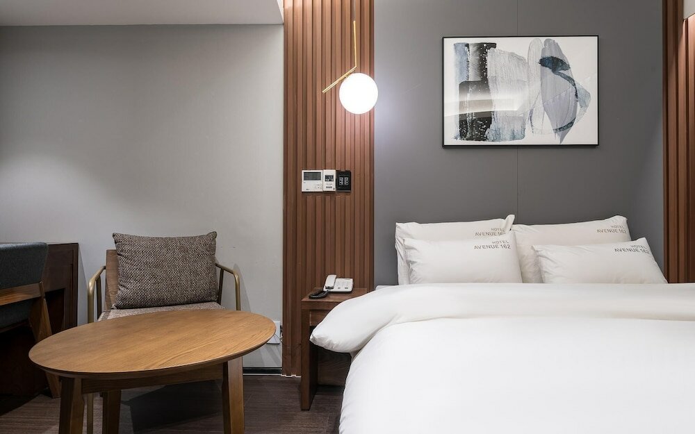 Фото Jongno Hotel Avenue 162