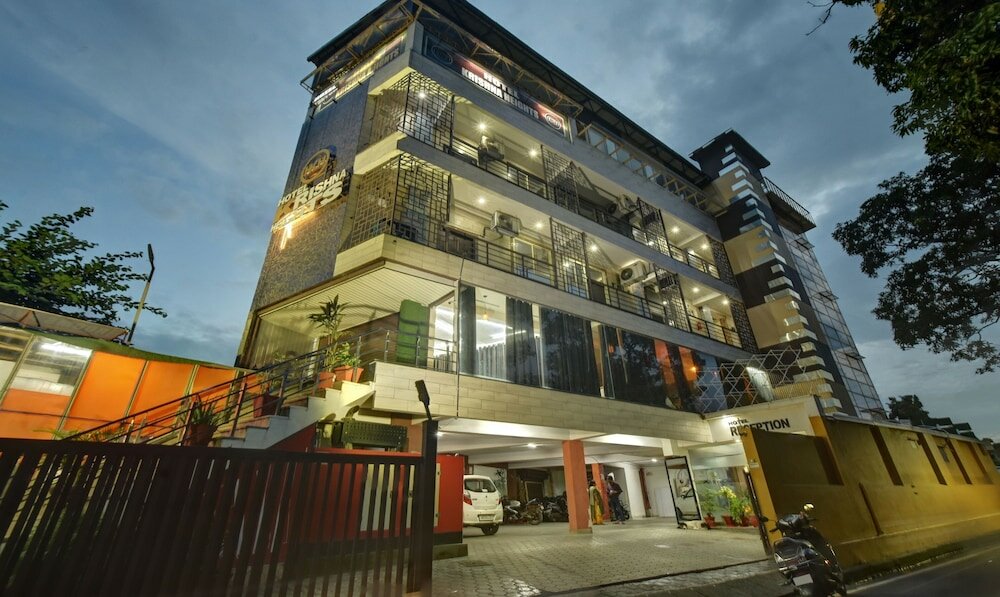 Фото отеля 1