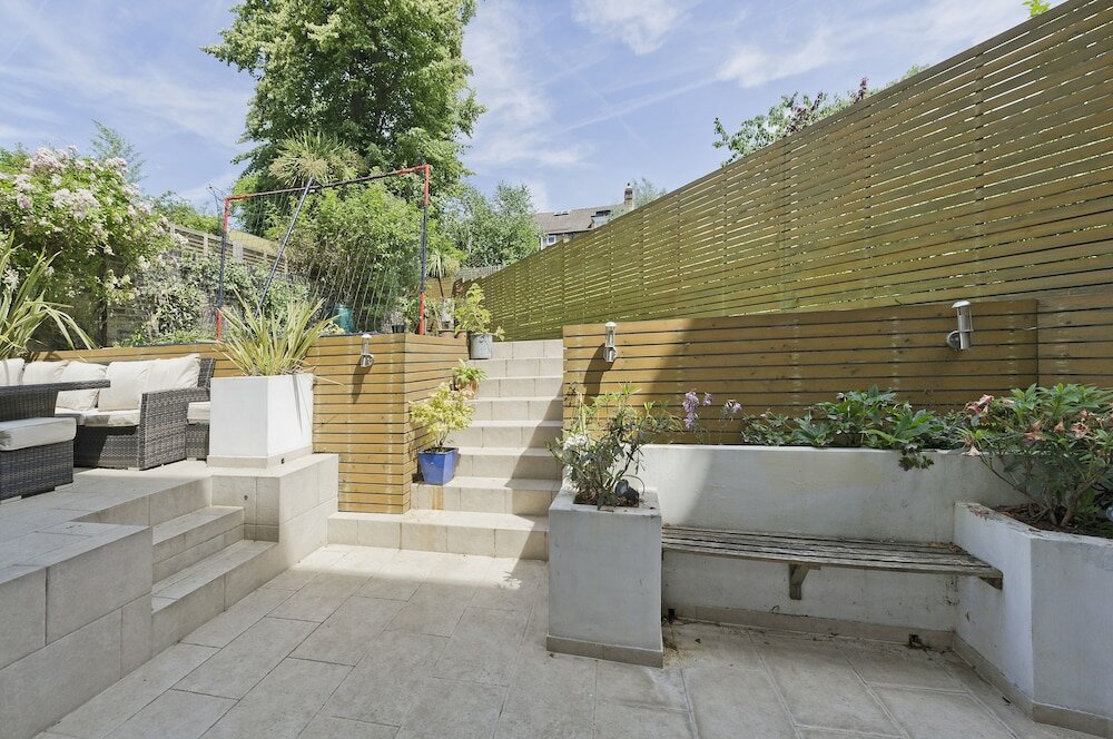 Фото Beautiful Battersea Home by Clapham Junction by UnderTheDoormat