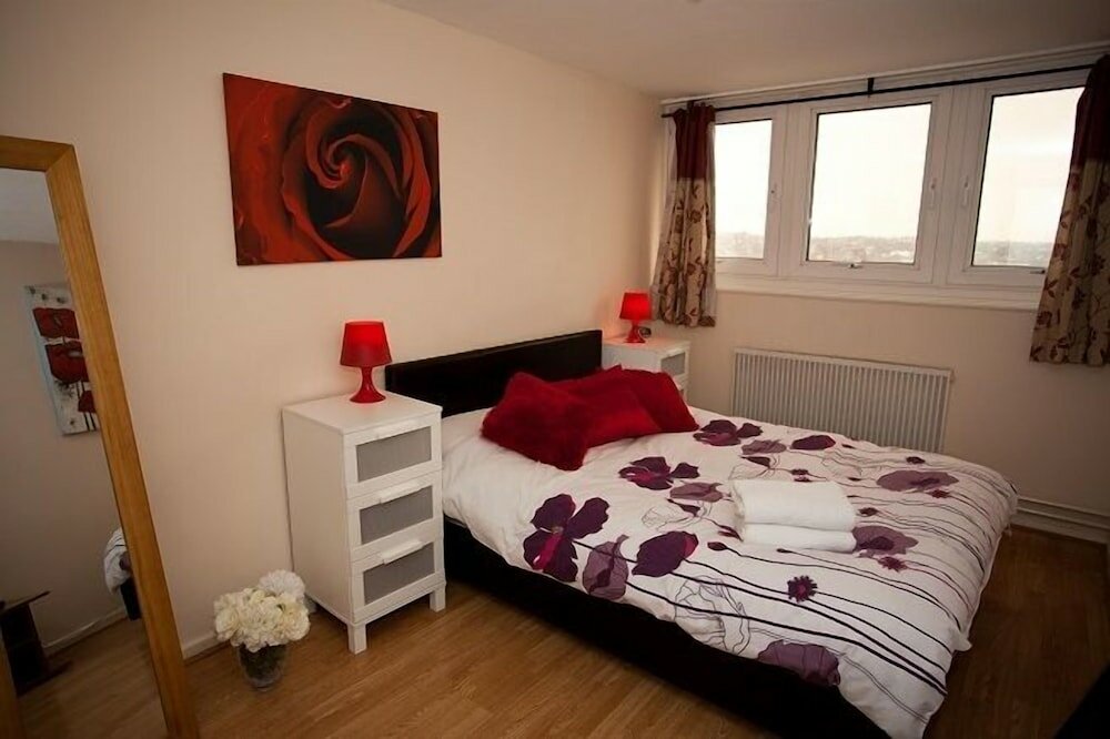 Фото Victoria Centre Apartments & Annexe