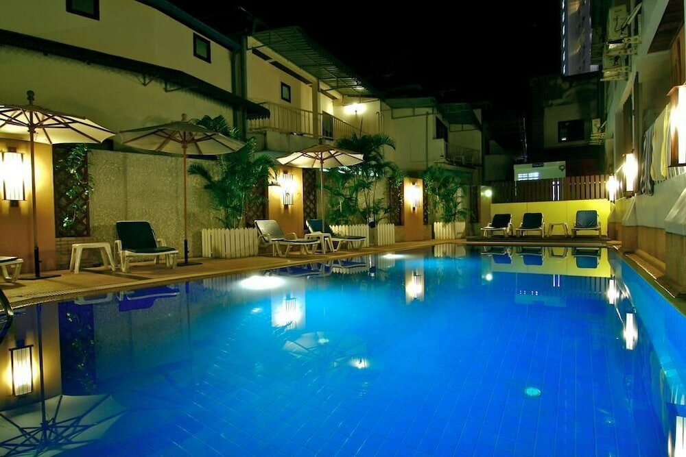 Фото отеля 2