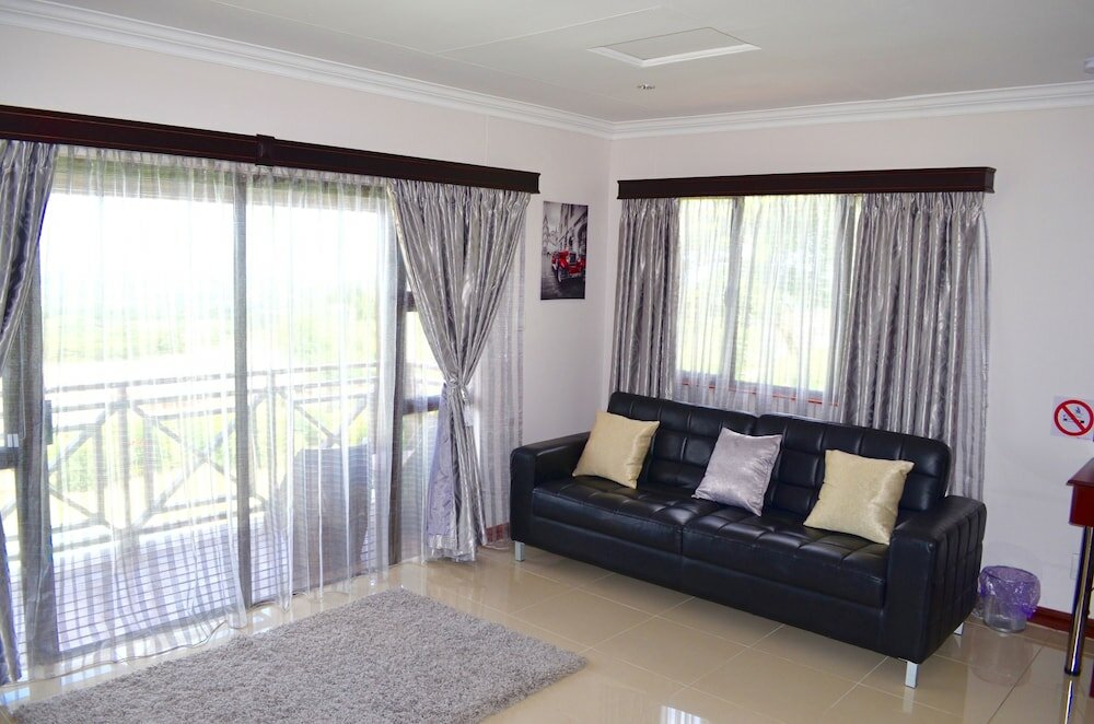 Фото The Meritus