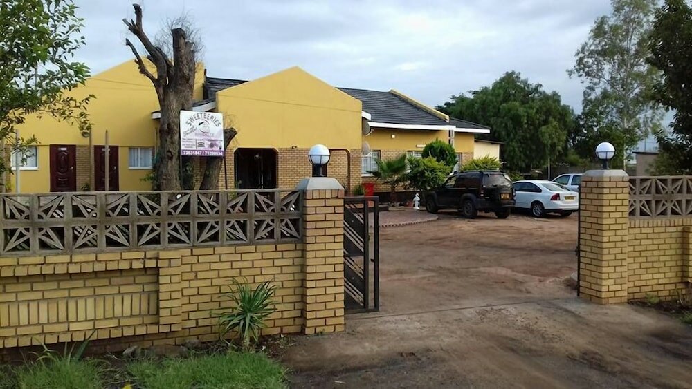 Фото Sweetberries Bed & Breakfast