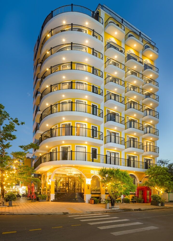 Фото отеля 1