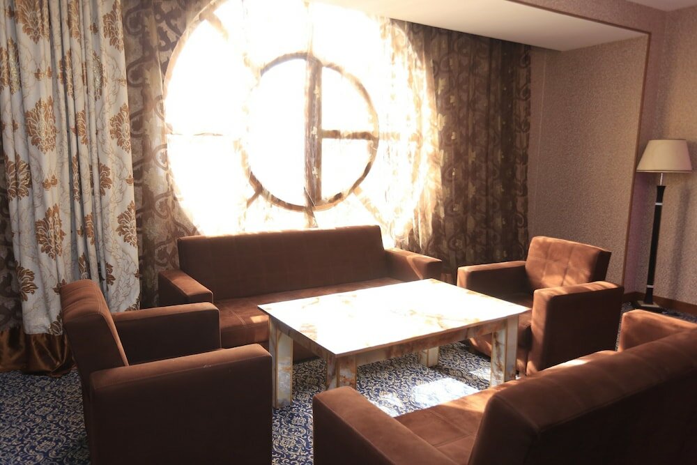 Фото Отель Wiseman Mont Inn