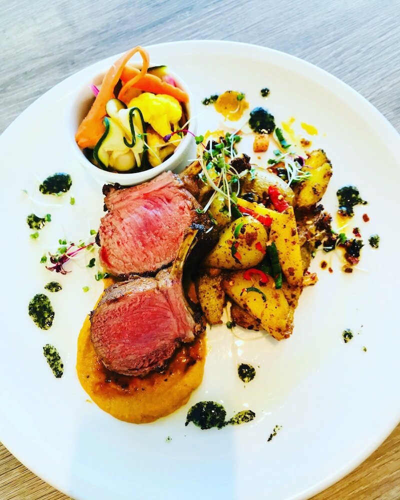 Фото Duck Bay Hotel