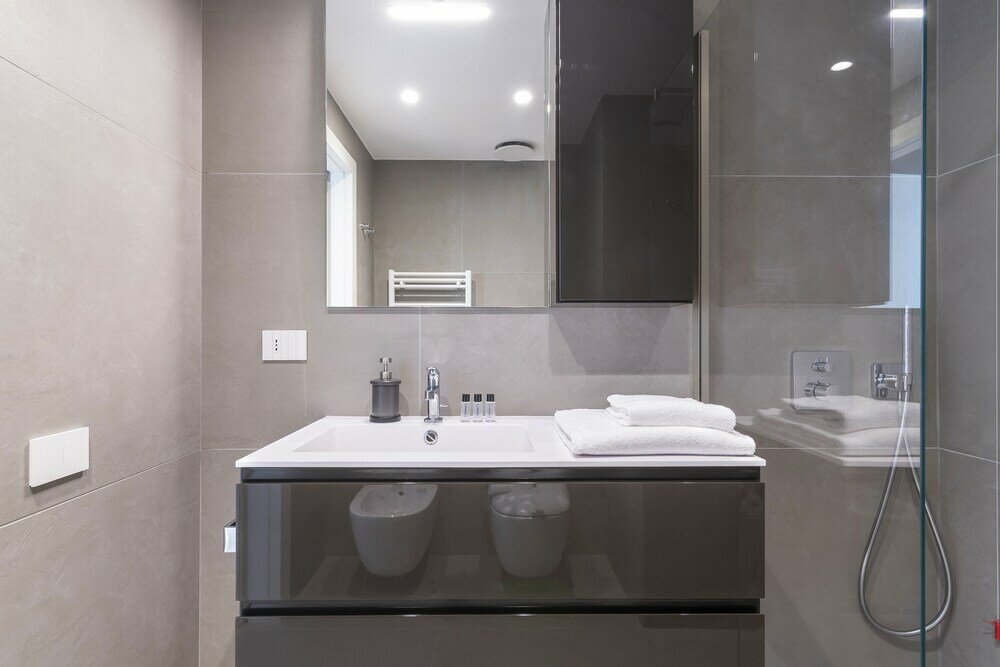 Фото Easyhomes - Central Tower