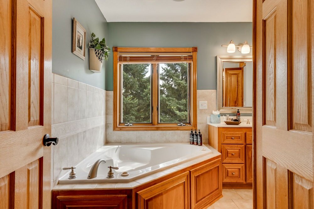 Фото Manor on the River - Whole House