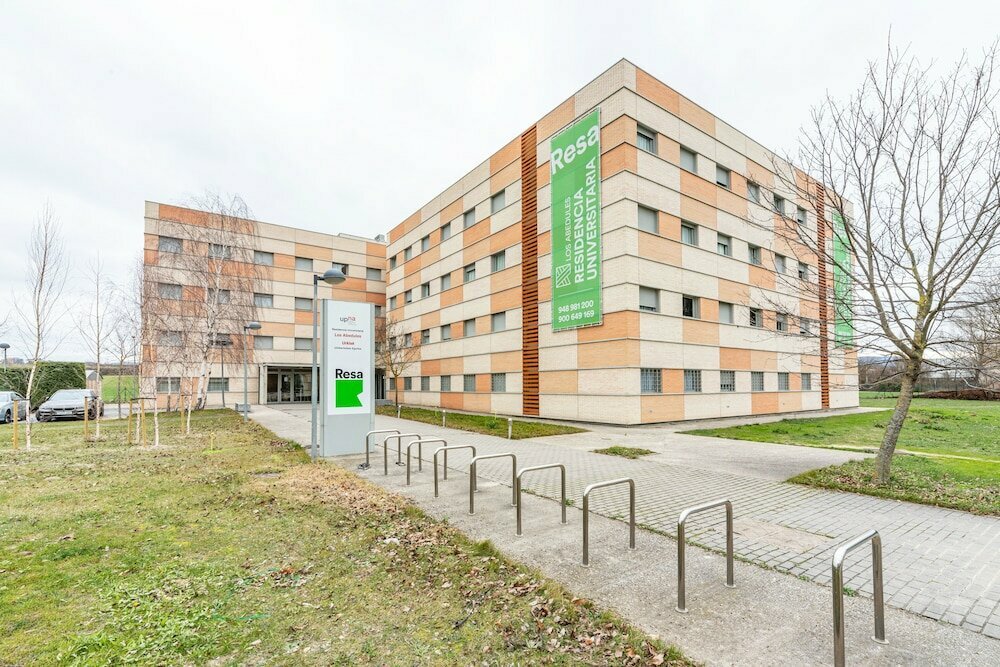 Hotel Albergue Residencia Universitaria Los Abedules - Campus Accommodation, Pamplona, photo