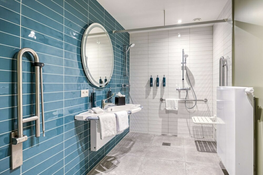 Фото Hilton Garden Inn Brussels City Centre