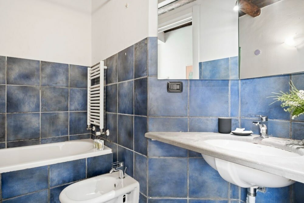 Фото Piazza dei Tribunali Apartment