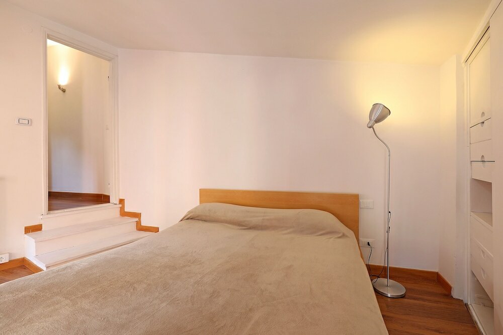 Фото Monserrato Apartment