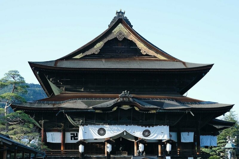Гостиница Zenkoji Temple Yakuoin в Нагано