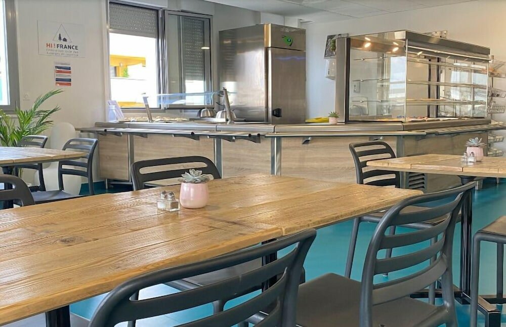 Фото Auberge de jeunesse Hi Clermont-Ferrand