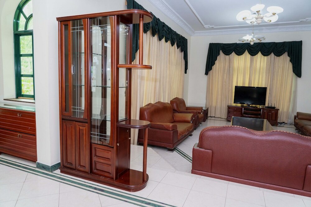 Фото Mini-Mansion Villa Adjacent To The Beach