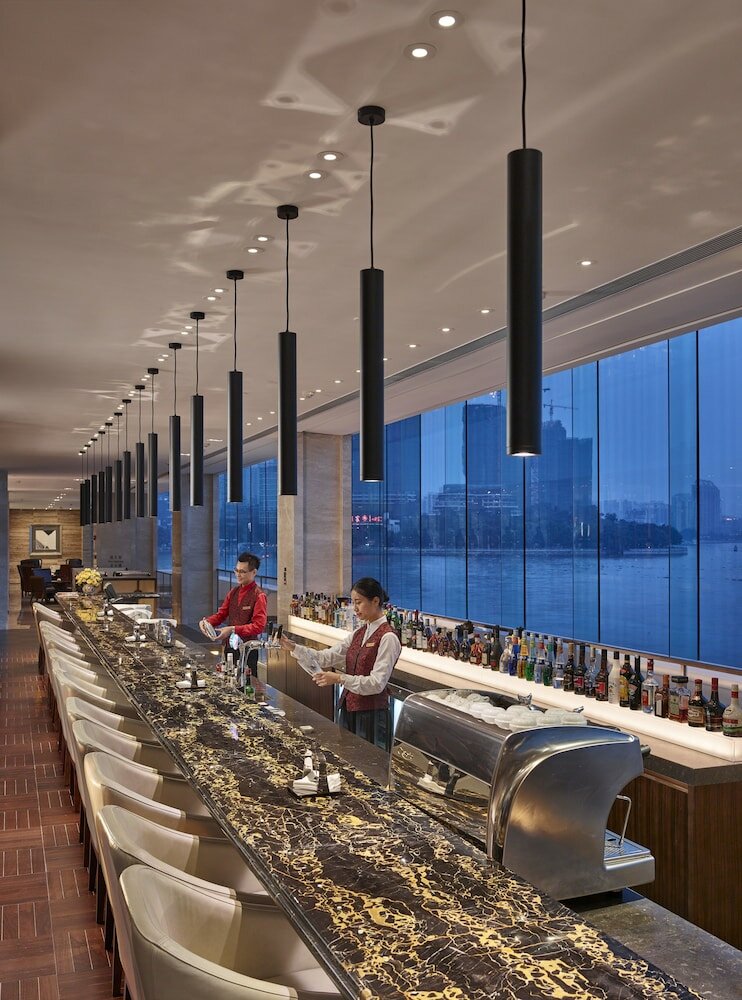 Фото White Swan Hotel