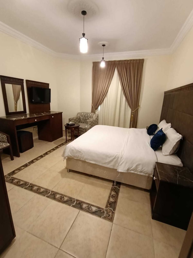 Фото Al Naseem Street