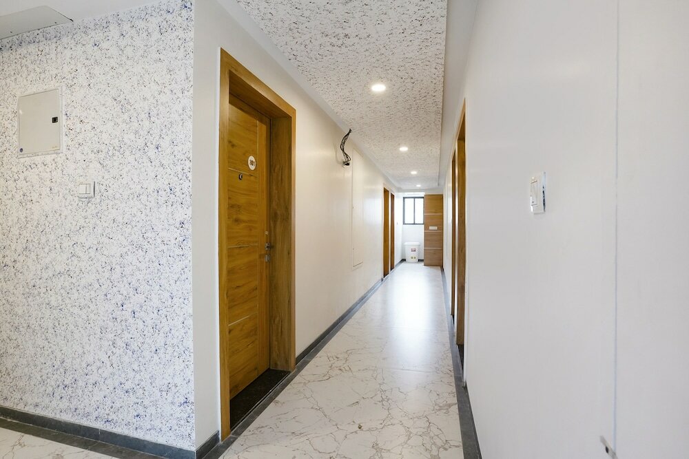 Фото Fabhotel Crystal Homes