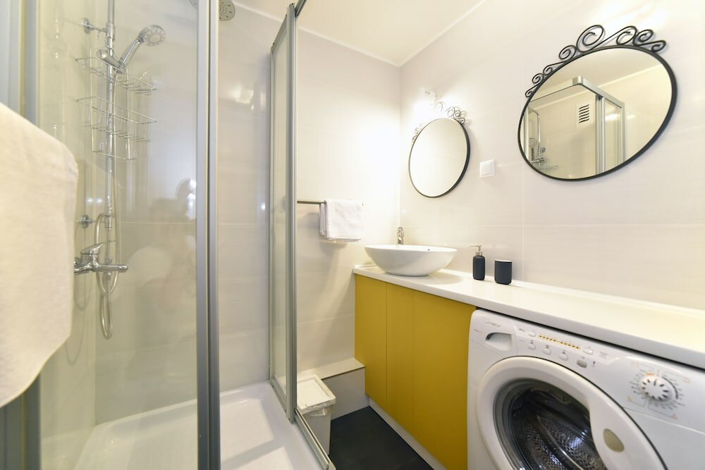 Фото Apartment Place4U