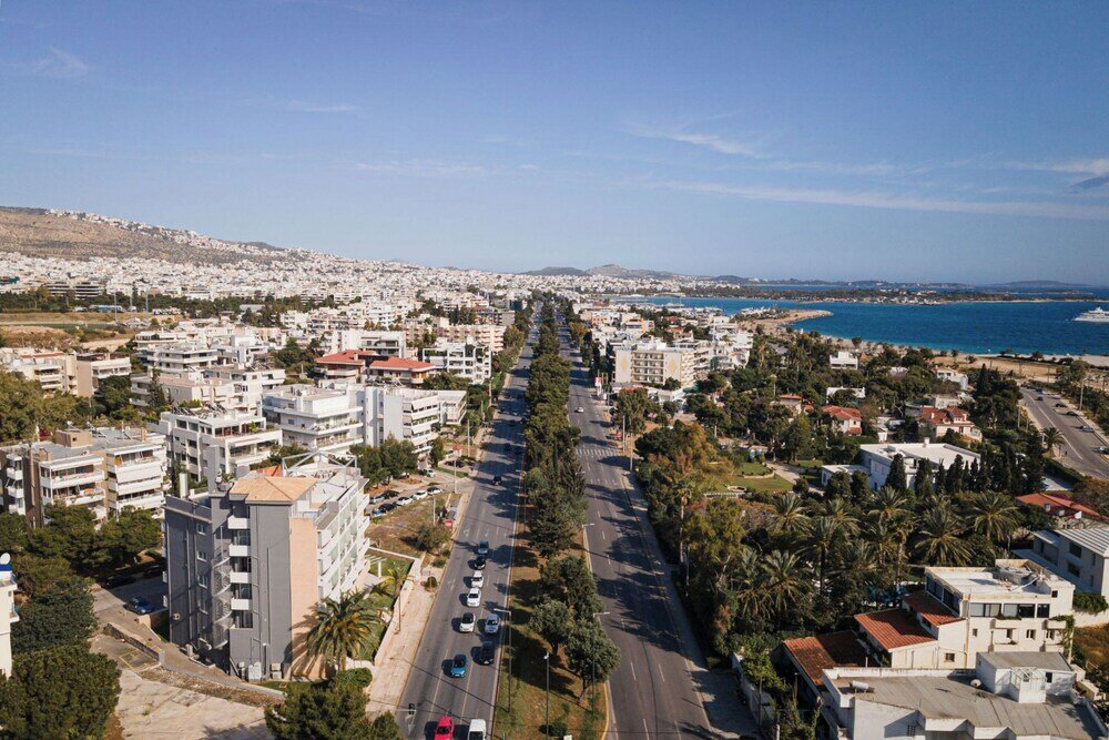 Фото Kreoli Suites Glyfada