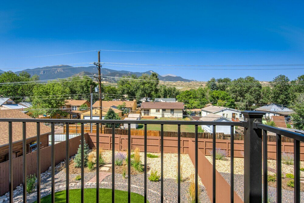 Фото 4bdpikes Peak Viewsminutes to Hiking & Dining!!