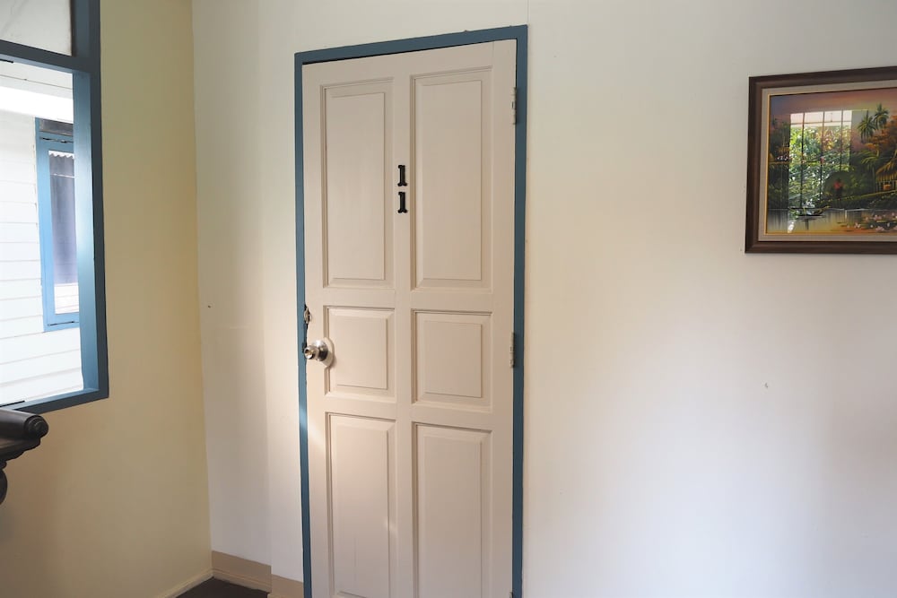 Фото Stay With Me Guesthouse