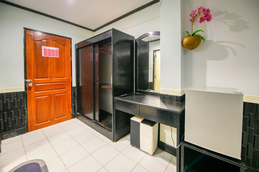 Фото Happy Jomtien - Beachfront