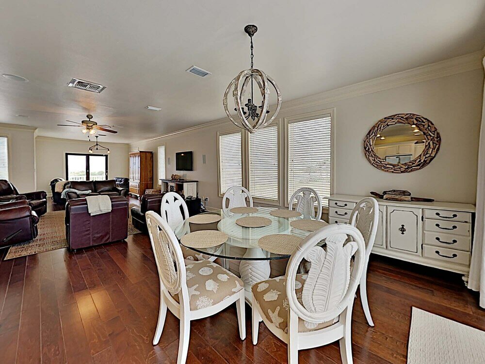 Фото Deja Blue Cove