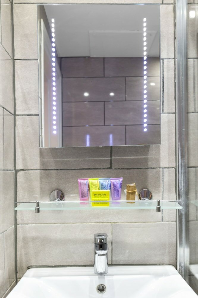 Фото Отель Shepherds Bush London