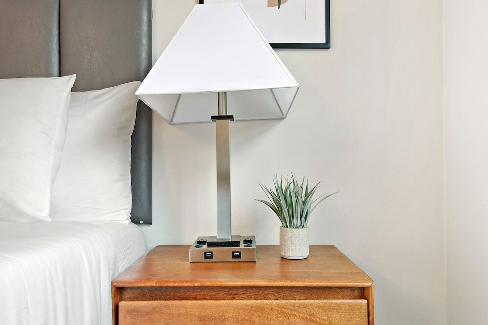 Фото Cozy 1br Serene Apt in Bowmanville