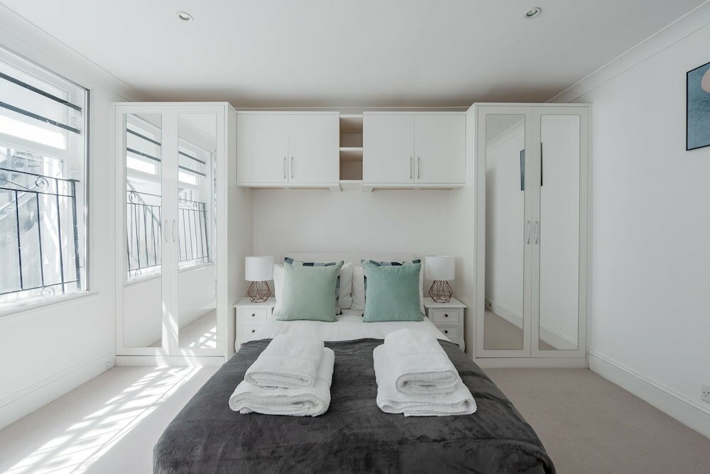 Фото Anderson Street by Capital