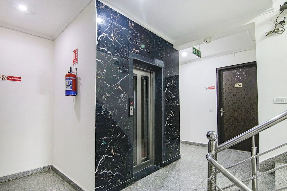 Фото Fabhotel Airport Avalon