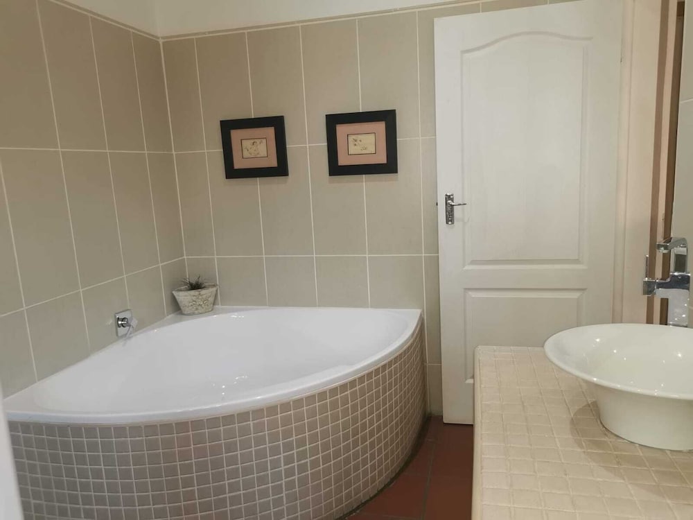 Фото Deo Volente Country Estate